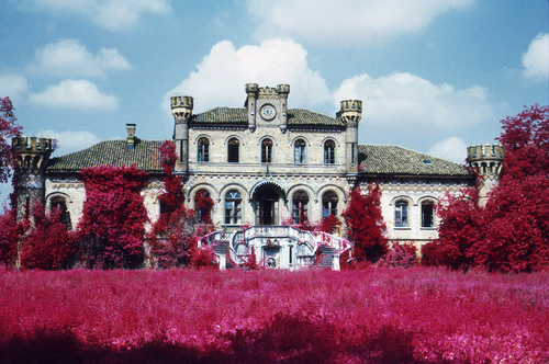 Fance Manor