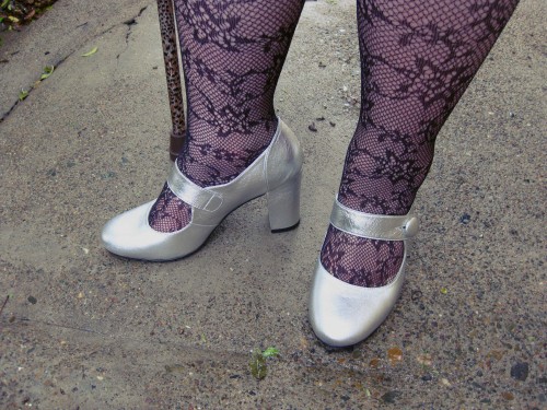 Close up shot of my Evans silver mary janes with lace fishnet tights (also from Evans). You can sort of see my leopard print walking stick behind my leg.