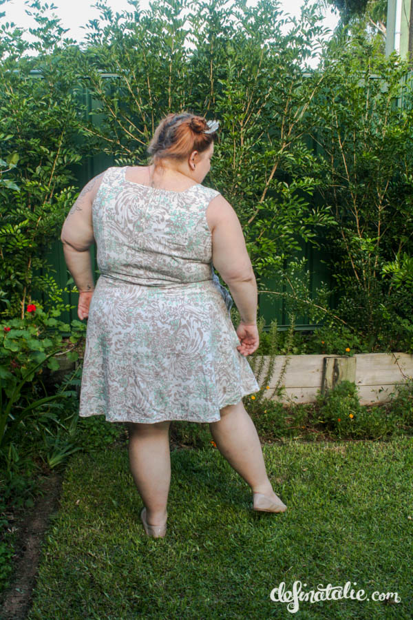 The dress from behind features a zipper that isn't long enough because I never plan ahead.