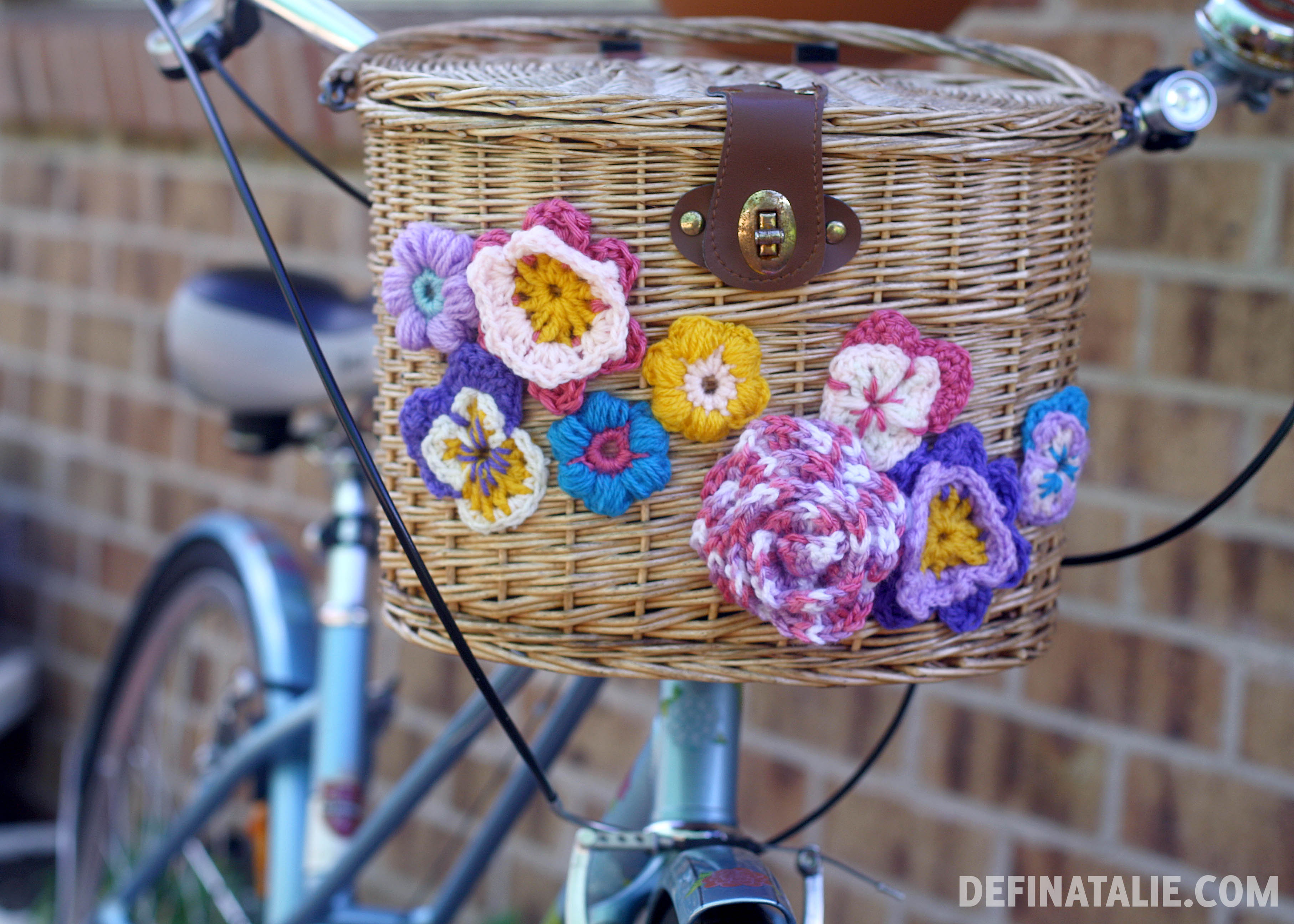 Hyperglycaemic whimsy: put a flower on your bike.